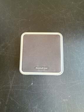 Honeywell Home Series 9 Portable Wireless Doorbell Chime RDWL917AX2000/E